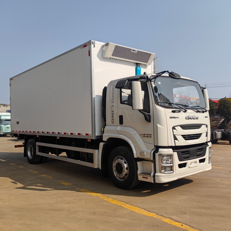 ISUZU 4x2 Mobile Refrigerator Truck