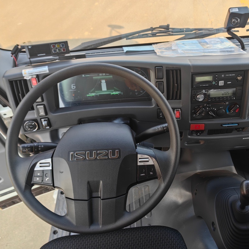 ISUZU 4x2 Mobile Refrigerator Truck