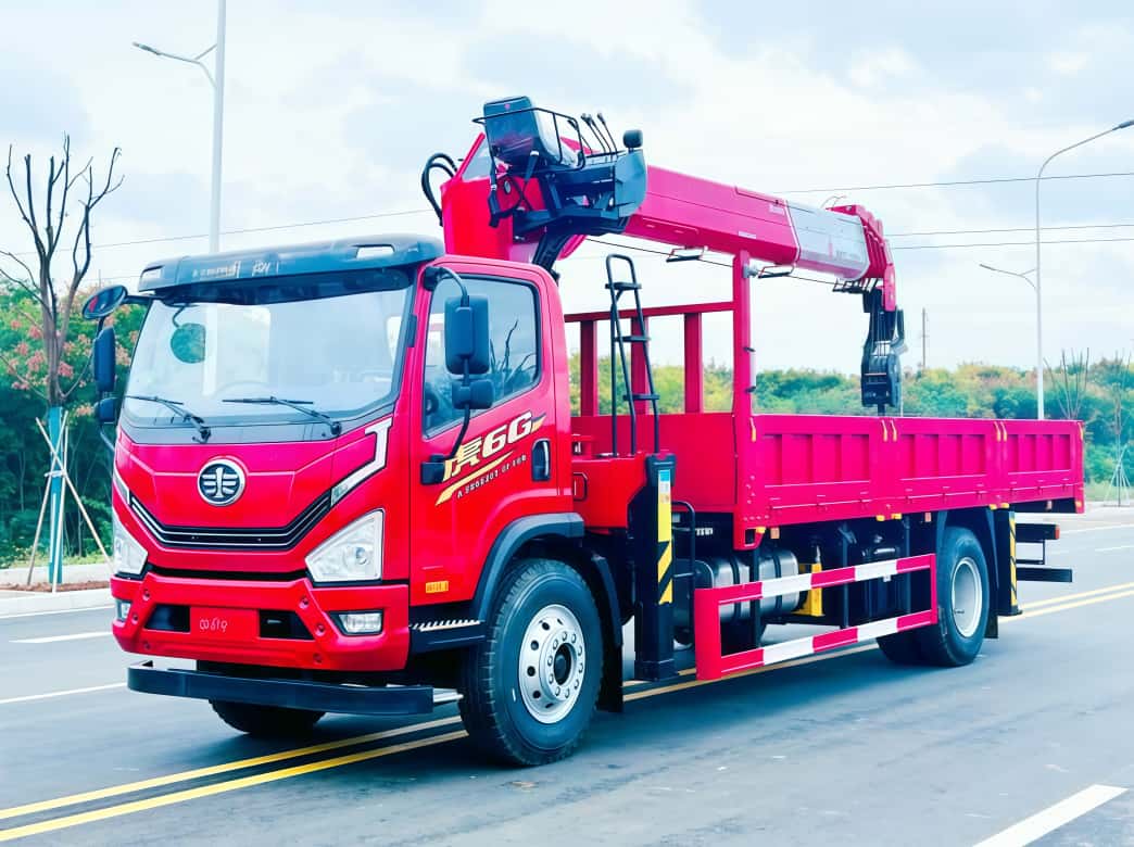 Practical FAW 8T Truck Mounted Crane for Works