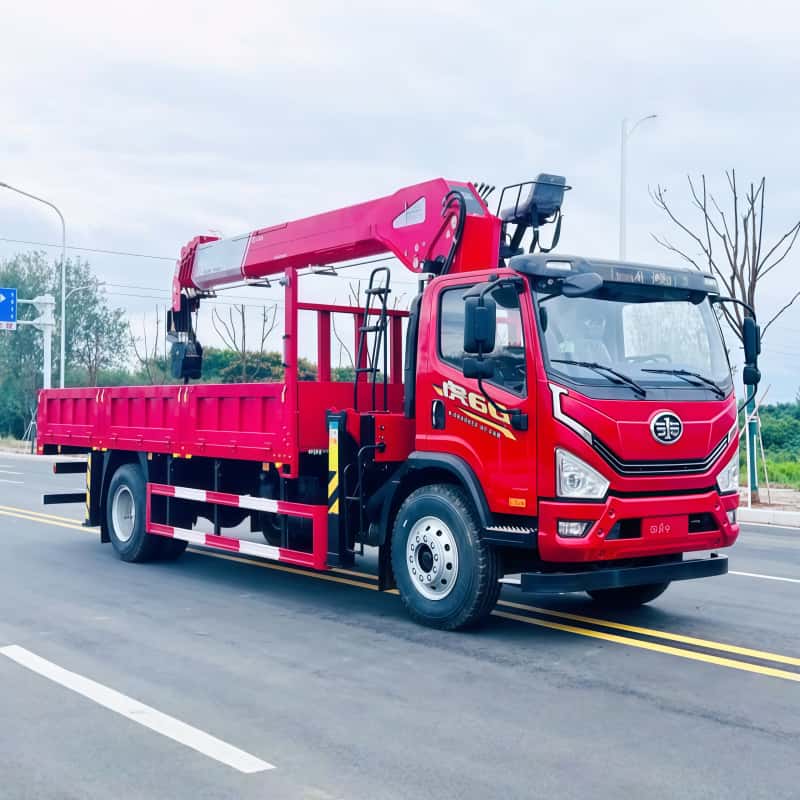 FAW 8-Ton Crane Truck with XCMG Stiff Boom Crane
