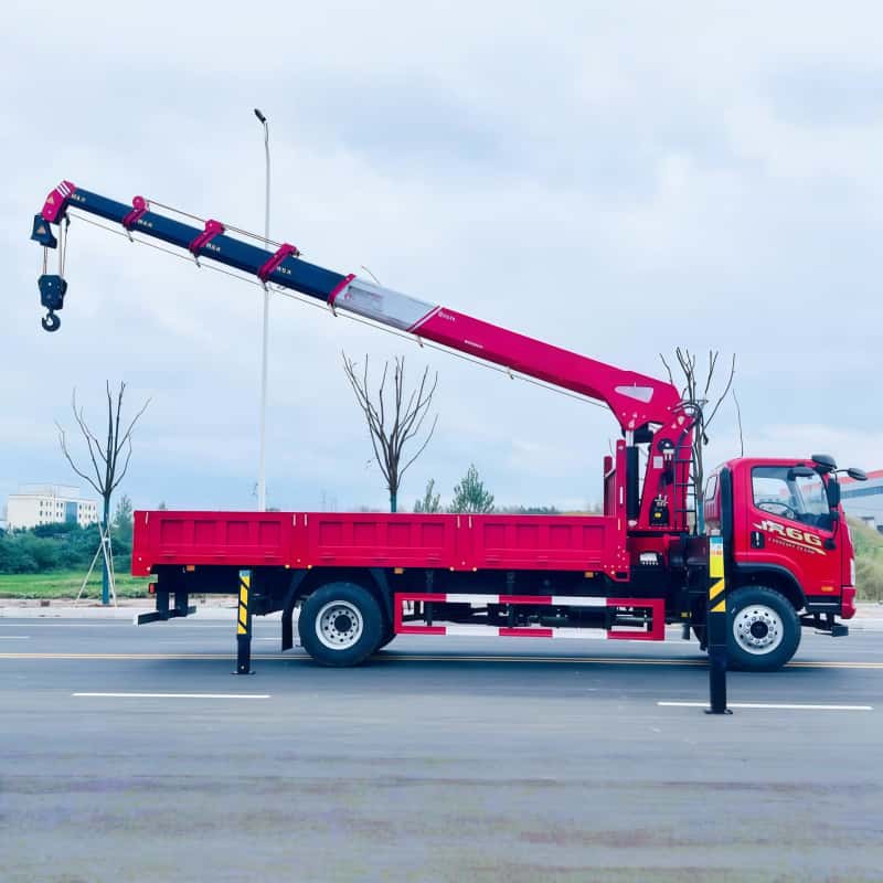 FAW 8-Ton Crane Truck with XCMG Stiff Boom Crane