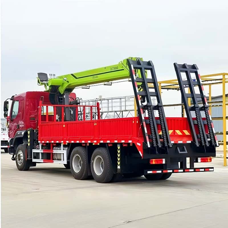 12-Ton Heavy Duty Truck Mounted Crane
