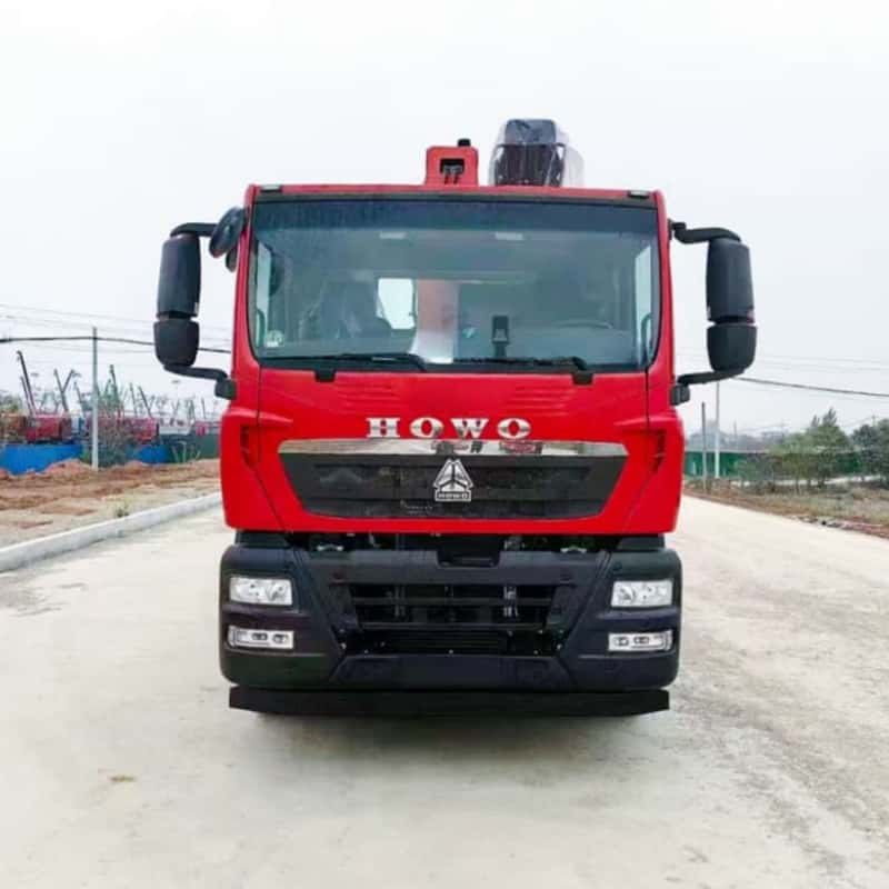 Sinotruk Heavy Duty Crane Truck with XCMG 14-Ton Stiff Boom Crane