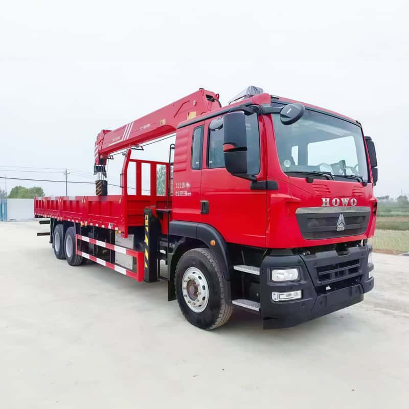 Sinotruk Heavy Duty Crane Truck with XCMG 14-Ton Stiff Boom Crane