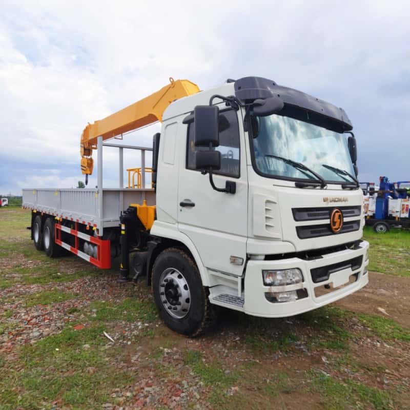 Shacman XCMG Automobile Rear Double Axle 6×4 Truck-Mounted Crane