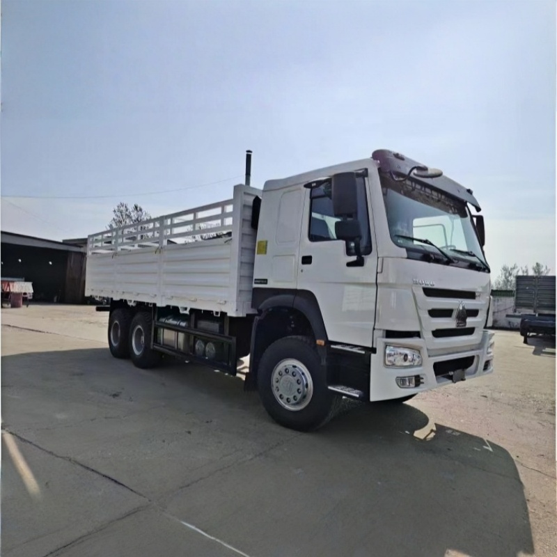 HOWO 6×4 stake truck