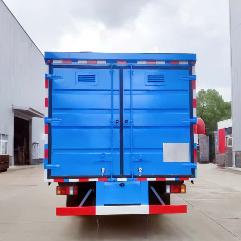 Isuzu 4X2 Box Type Cargo Truck