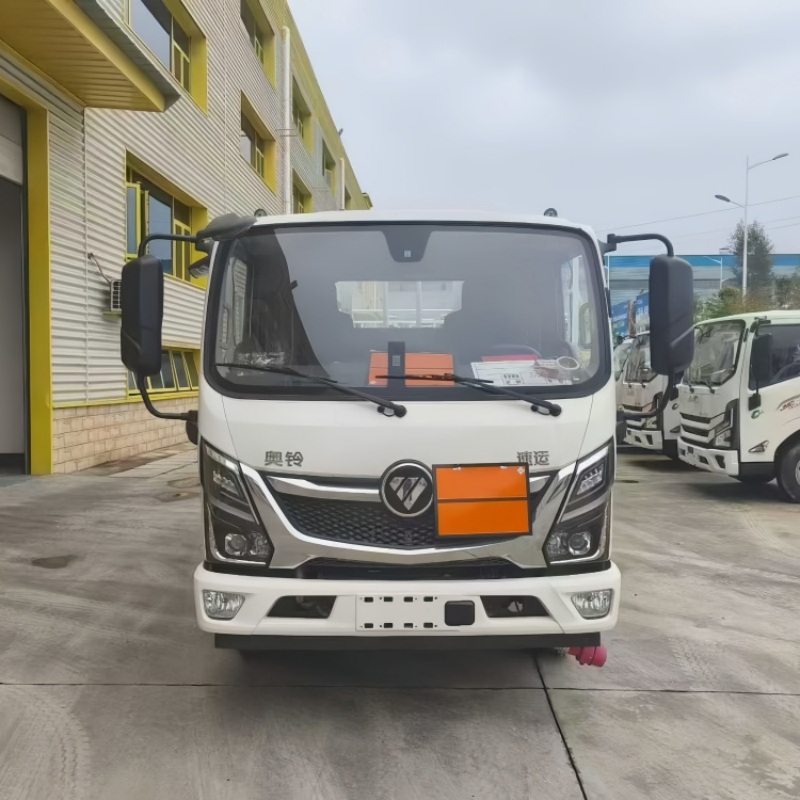 4x2 Foton Auling CTV 4.2-meter stake truck for Class II dangerous goods