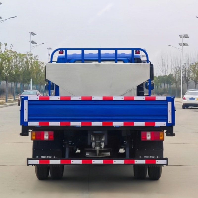 4x2 SAIC Yuejin 4.5-ton snow removal truck