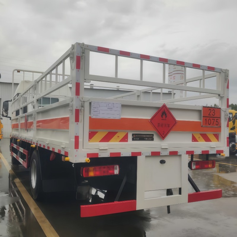 4X2 Howo Transport Cargo Truck