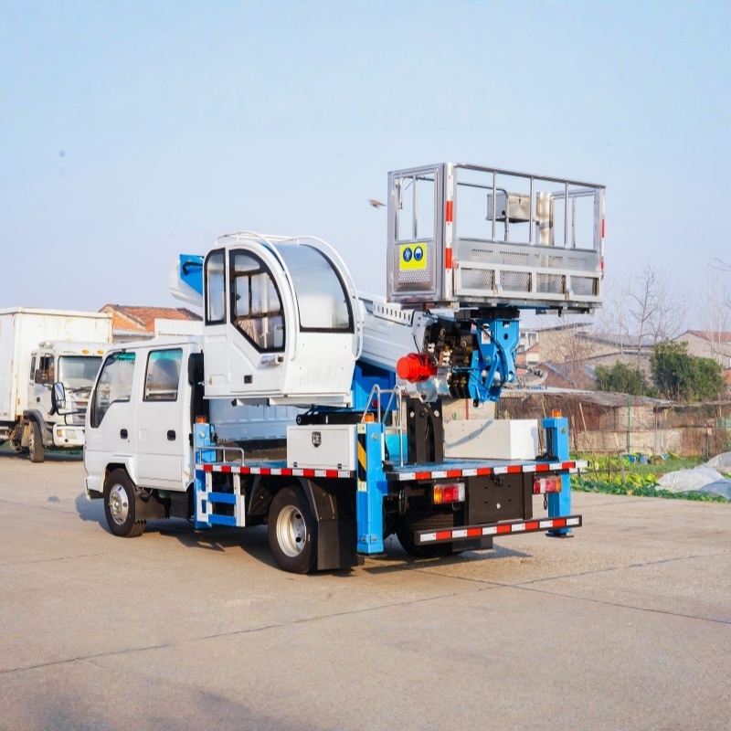 Isuzu Double Cab Lift Truck