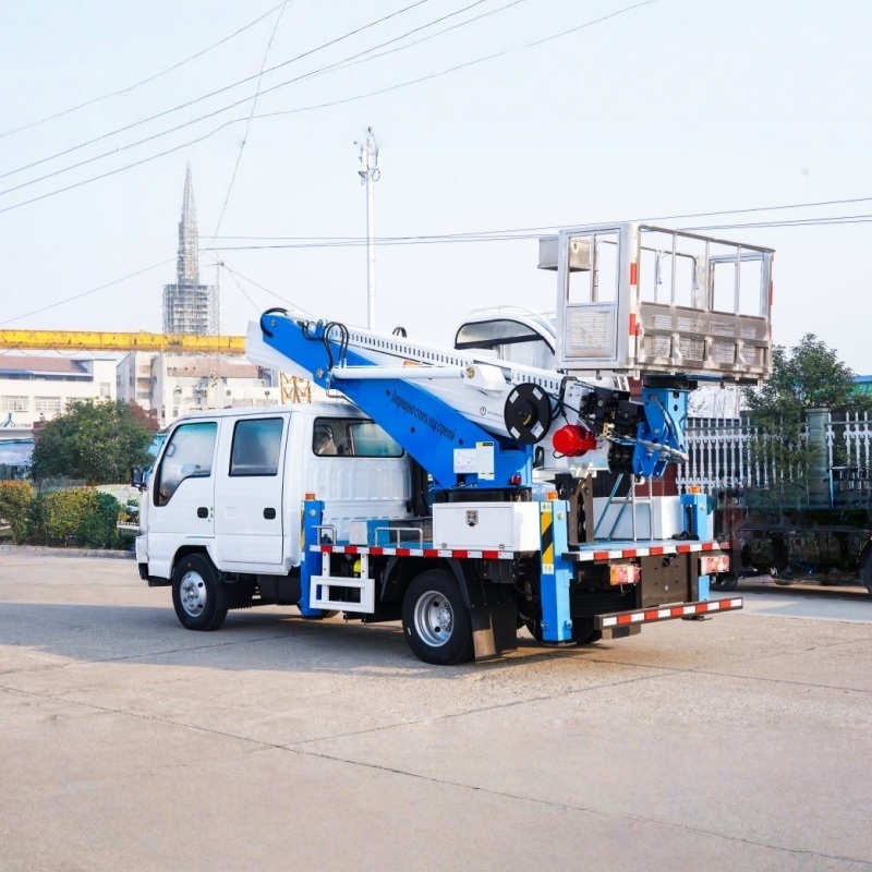 Isuzu Double Cab Lift Truck