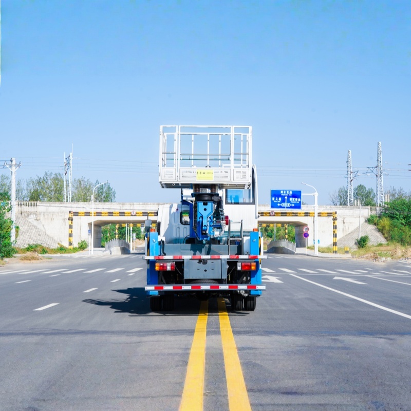 ISUZU 30M Telescopic Boom Aerial WorkPlatform Truck
