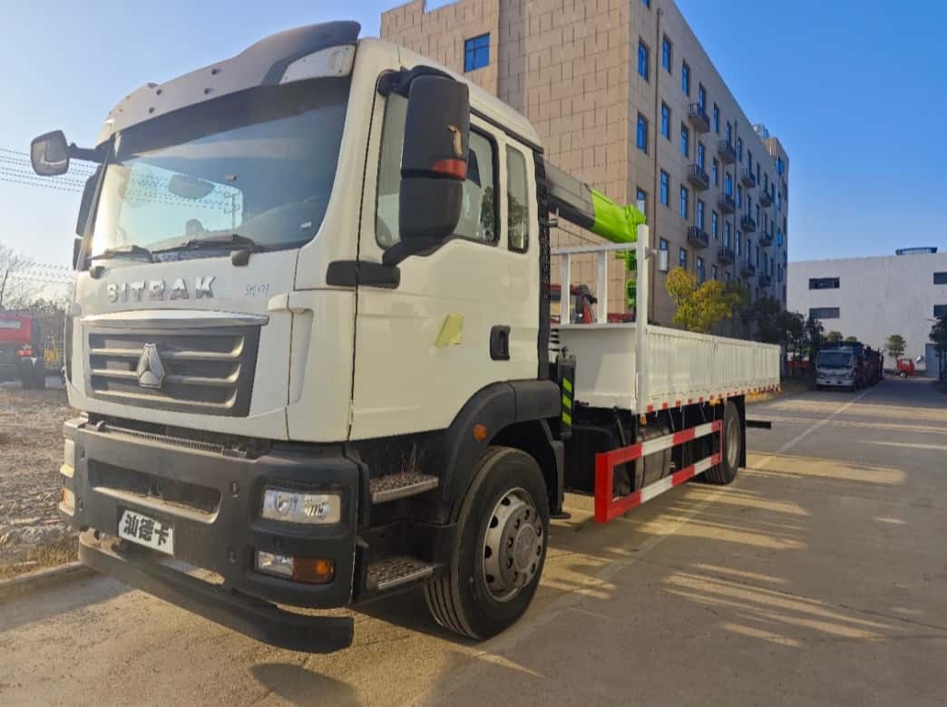 Sitrak Hydraulic Crane Truck Sitrak Hydraulic Crane Truck