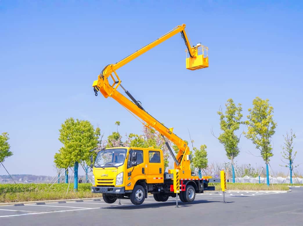 ISUZU 28m Telescopic Boom Aerial Work Platform ISUZU 28m Telescopic Boom Aerial Work Platform