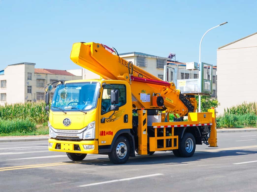 ISUZU 28m Telescopic Boom Aerial Work Platform ISUZU 28m Telescopic Boom Aerial Work Platform