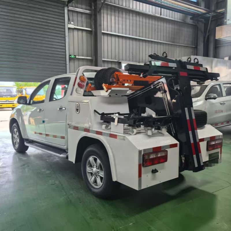 Isuzu 2.5T Diesel Rescue Pickup Truck