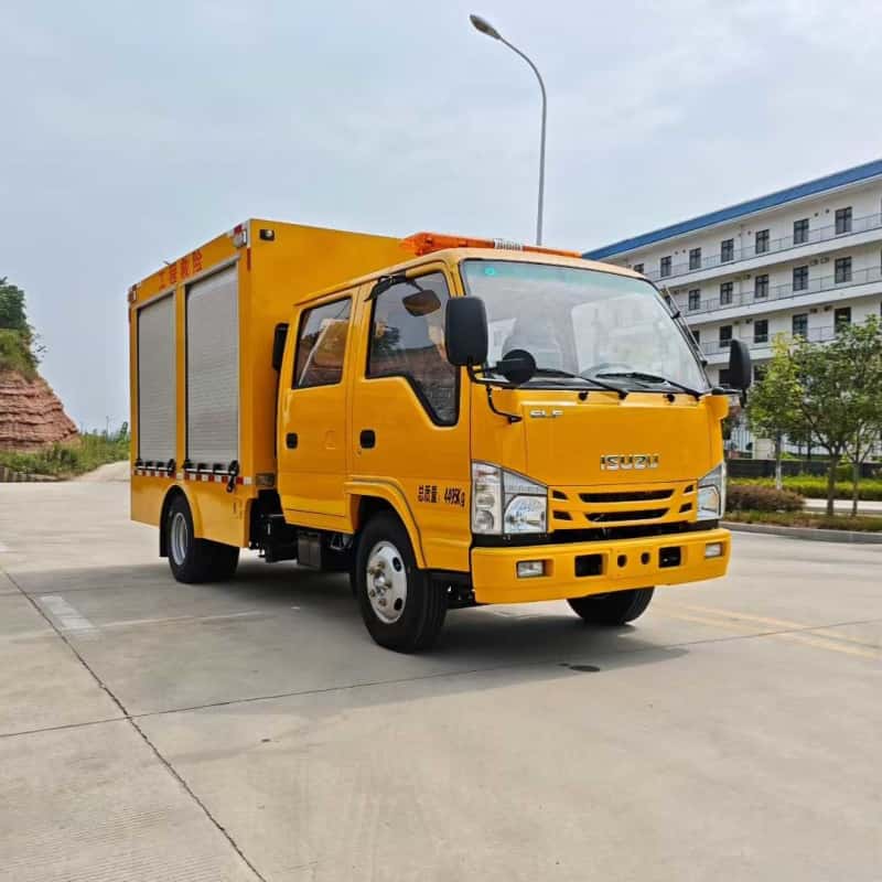 Isuzu Double Cab Engineering & Drainage Rescue Vehicle