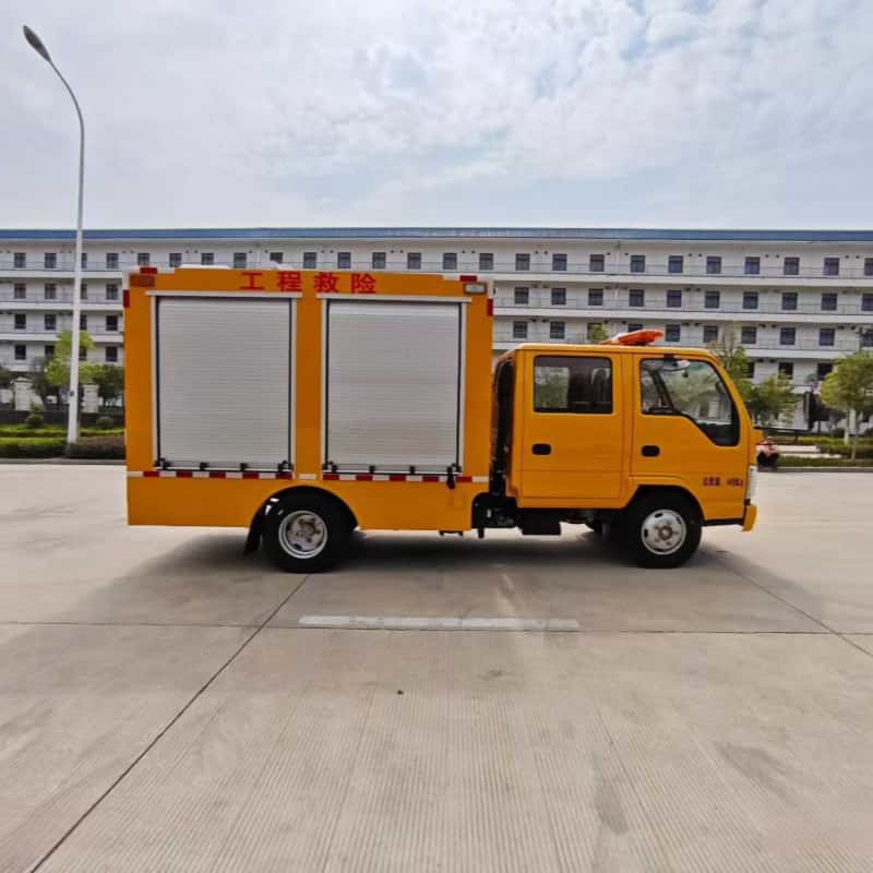 Isuzu Double Cab Engineering & Drainage Rescue Vehicle