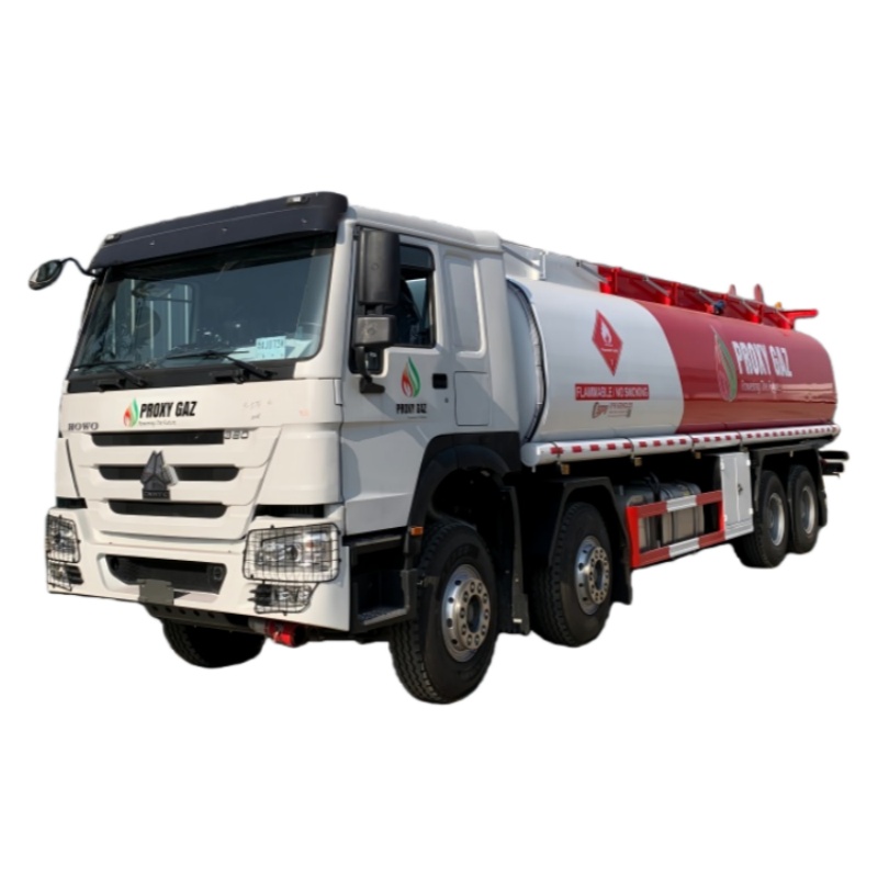 30000L  Sinotruk Howo 8×4 four-front-eight-rear Oil Tank Truck