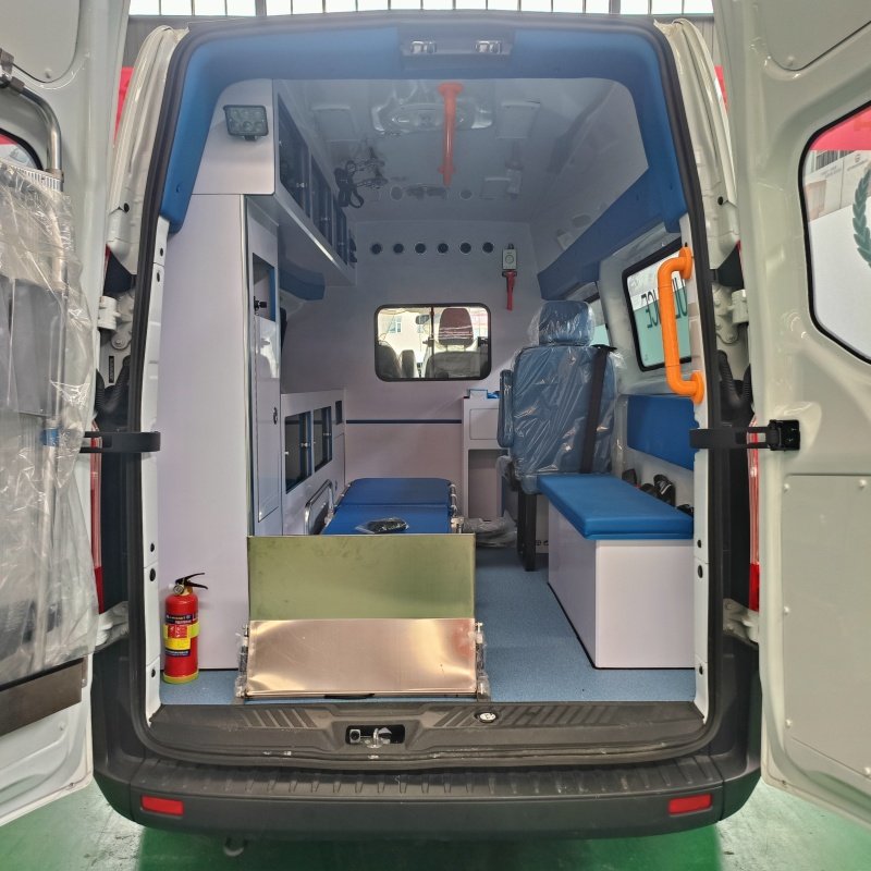 4x2 Ford New Transit Medium Wheelbase Medium Roof 9AT Automatic Ambulance (Monitoring Type)