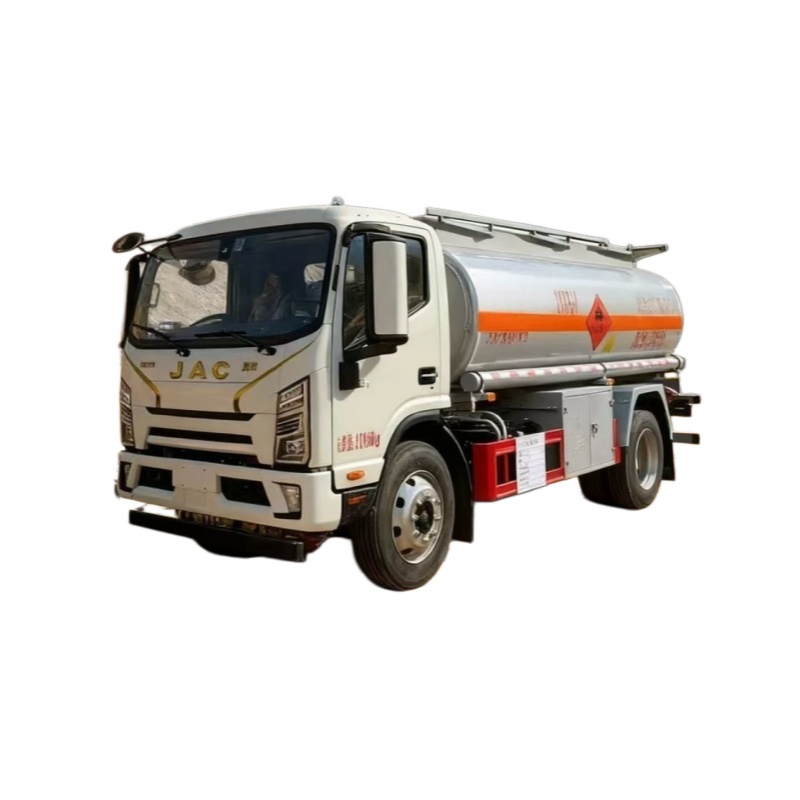 JAC Junling S9 Yuchai 170-horsepower engine 9800L oil tank truck
