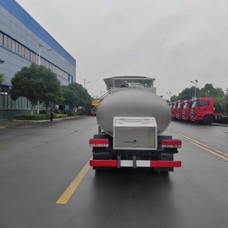 Dongfeng Light Duty 1.5-Ton Milk Tanker Truck for Fresh Milk