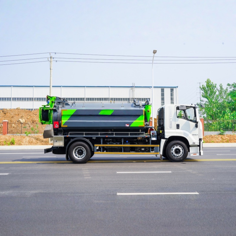 Isuzu 12000L 4×2 Sludge removal dump truck
