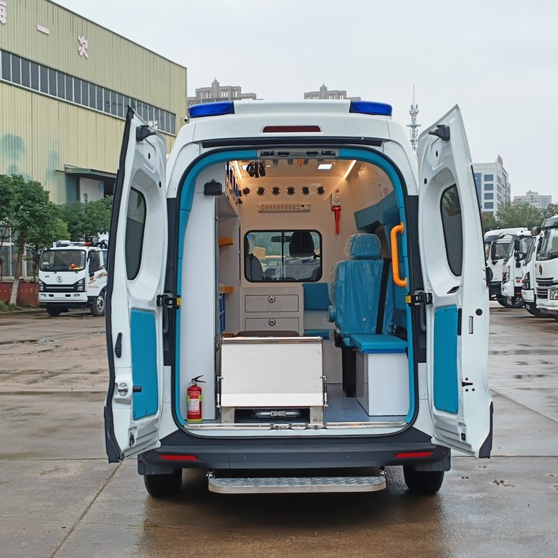 SAIC MAXUS New Journey V70 Monitoring Ambulance