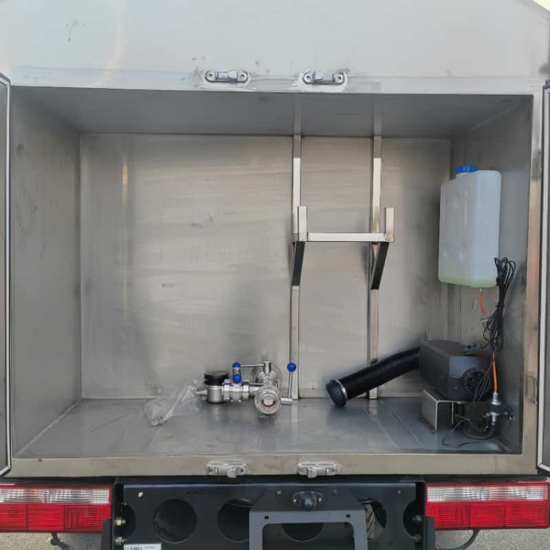 FAW 4x2 7000L Insulated & Heated Water Supply Truck