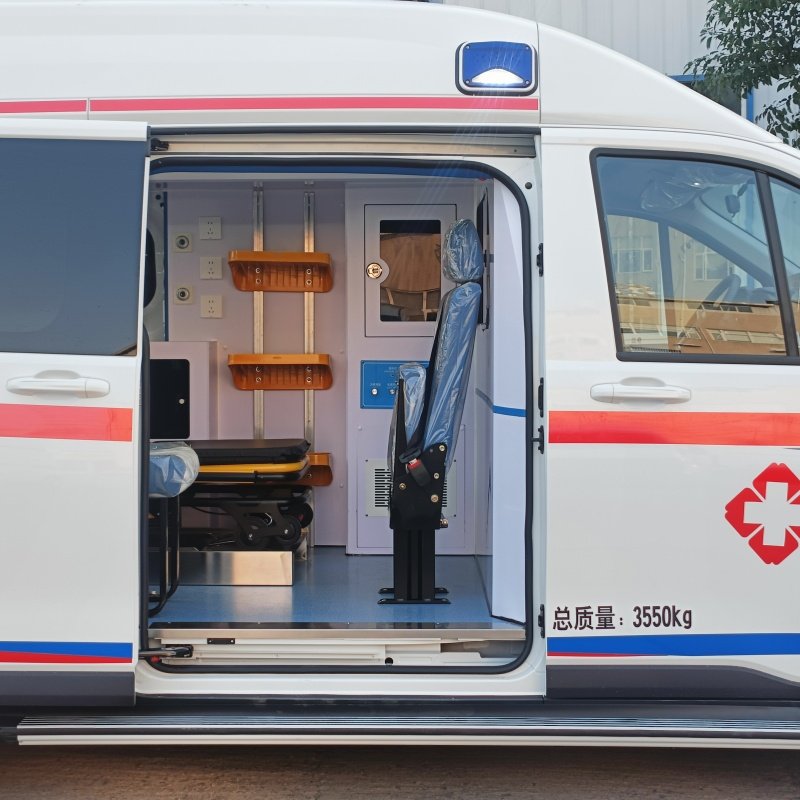 IVECO Juxing Monitoring Ambulance