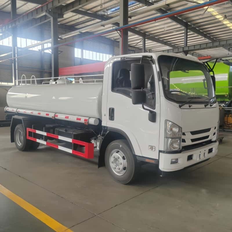 ISUZU 4x2 8000L (8m³) Water Supply Truck