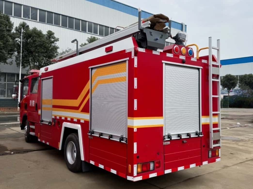 ISUZU Fire Truck ISUZU Fire Truck