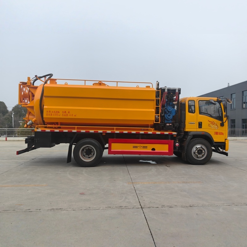 SINOTRUK 15000L Yellow Plate Cleaning and Suction Truck