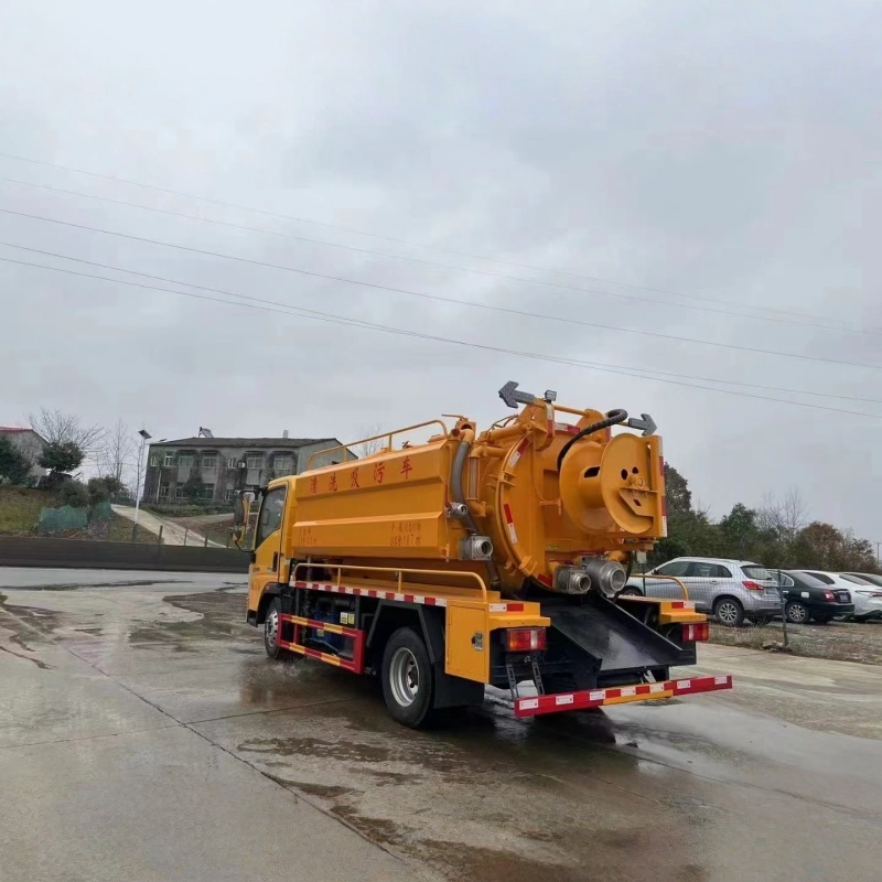 HOWO 6000L Sewer Cleaning Truck