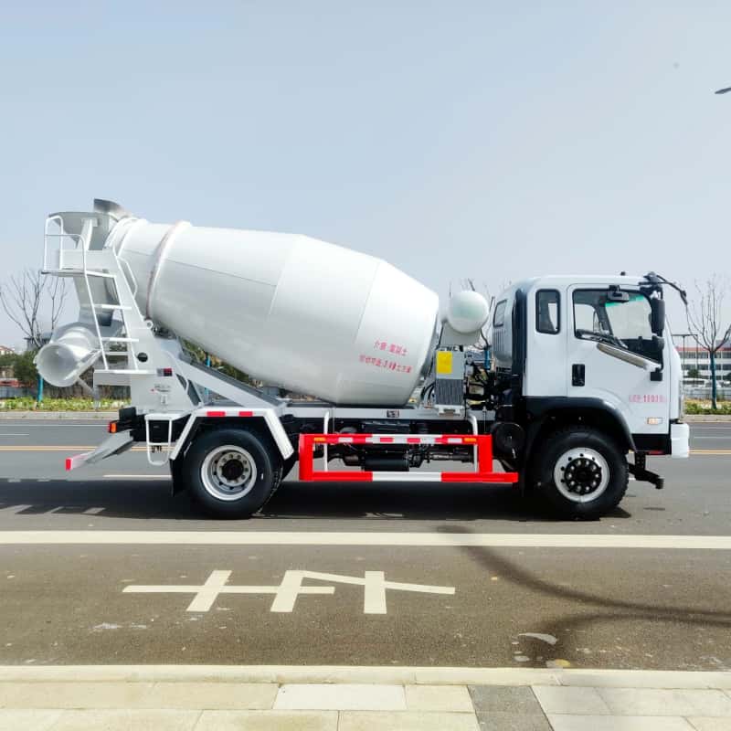 Dongfeng 4x2 5 Cubic Meter Concrete Mixer Truck