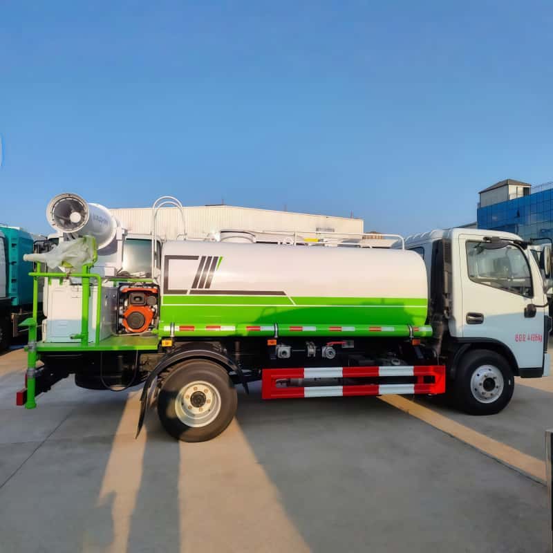 Dongfeng 5000L fog cannon sprinkler truck