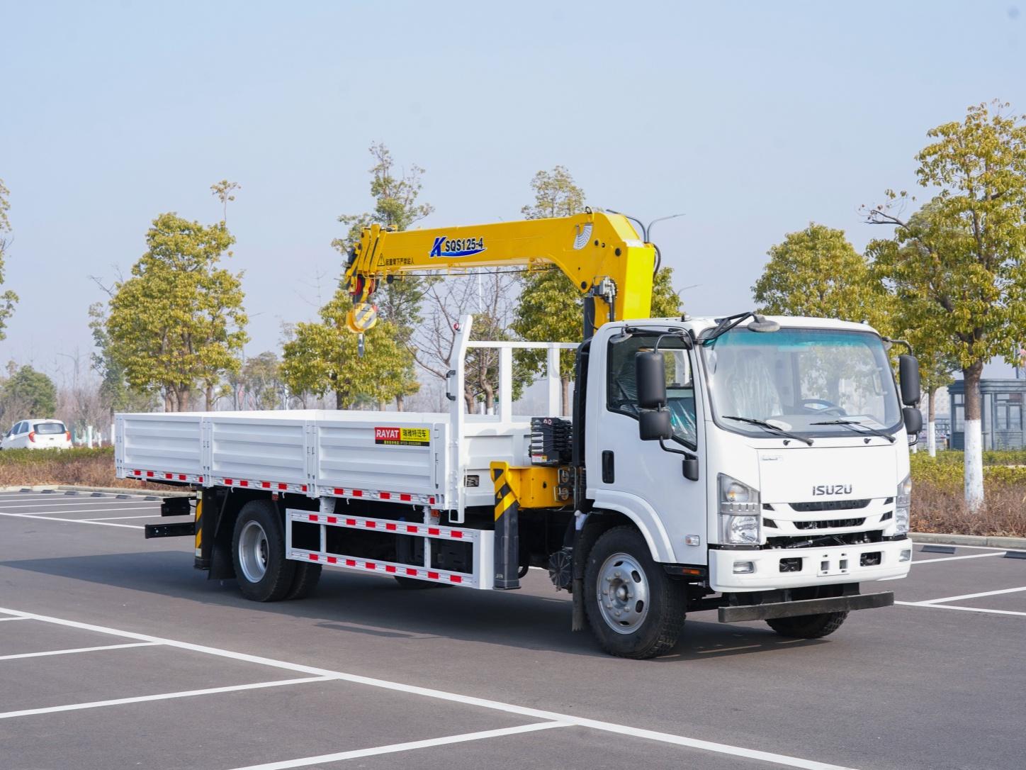 5-ton Isuzu truck-mounted crane 5-ton Isuzu truck-mounted crane