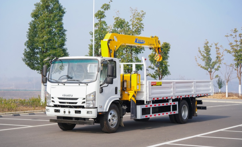 Essential Maintenance Guide for Isuzu Truck Mounted Cranes