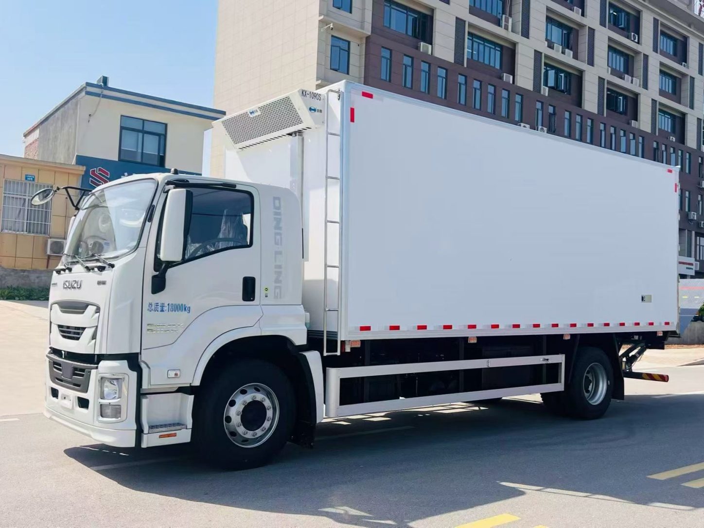 Isuzu Reefer Truck Isuzu Reefer Truck
