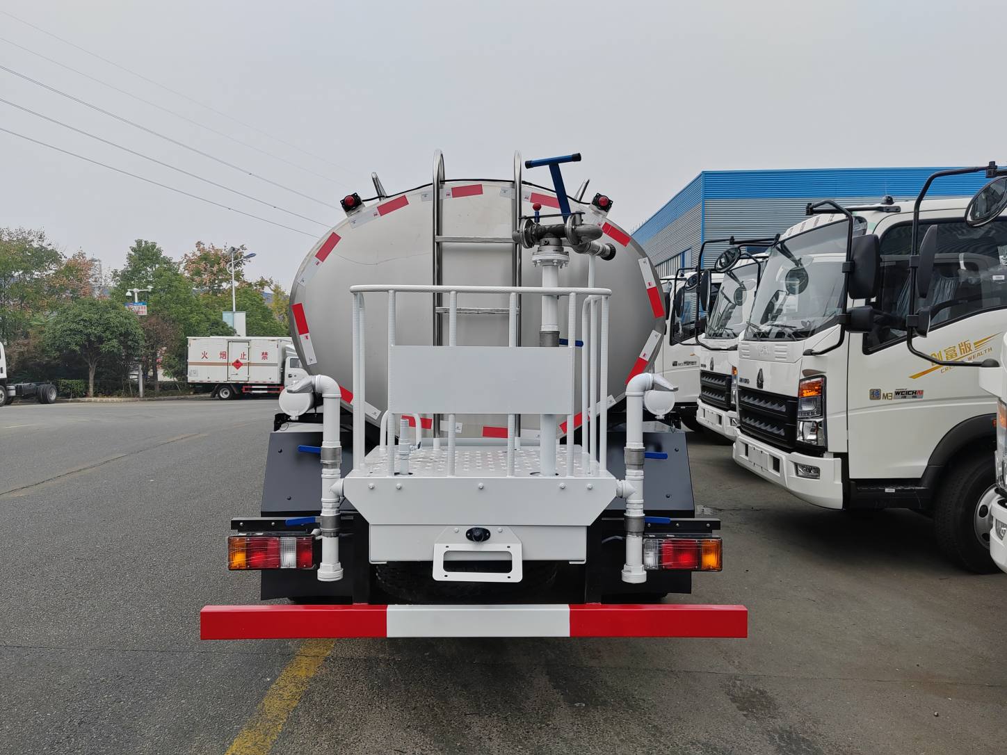 Water Sprinkler Truck Water Sprinkler Truck