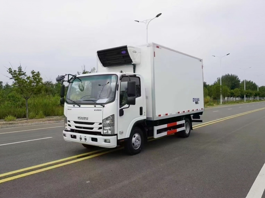 Isuzu Cold Chain Truck Refrigerated Box Body Side View Isuzu Cold Chain Truck Refrigerated Box Body Side View