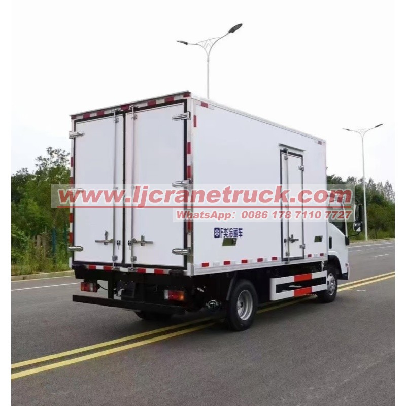 Isuzu 5 Ton Refrigerated Truck with Carrier Cooling System