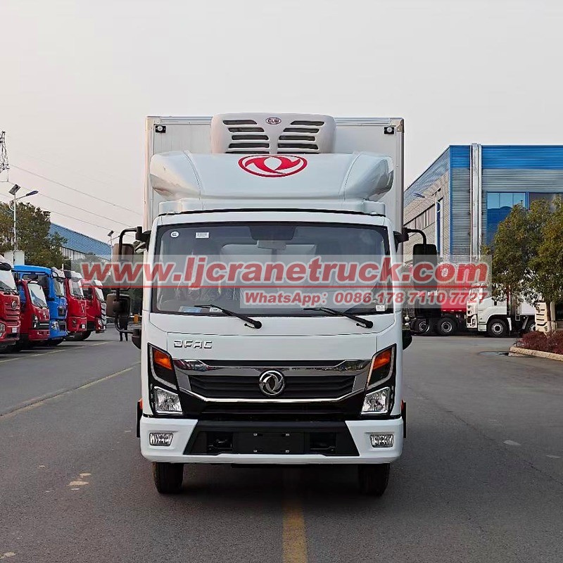Dongfeng 4x2 5 Ton Refrigerated Truck for Cold Chain Transport